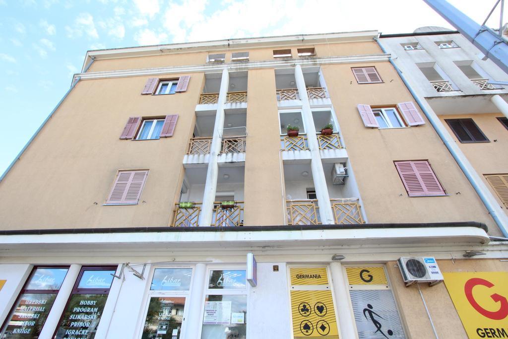 Room Roma روفينج المظهر الخارجي الصورة